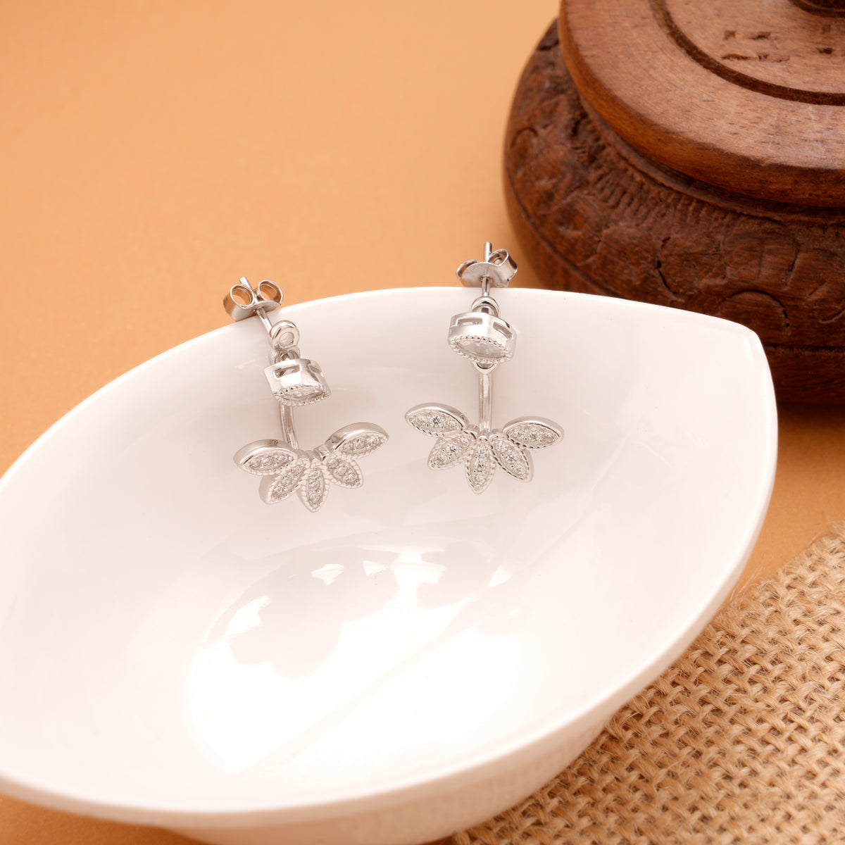 Dazzling Leaf Feather Drop Silver Earrings
