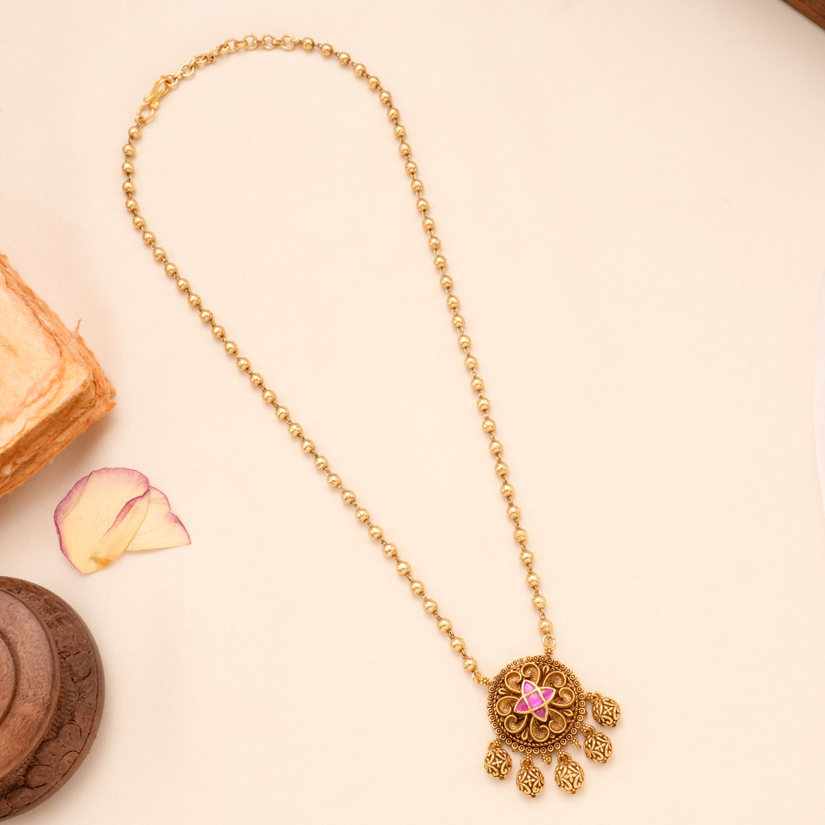 Antique Circle Flower Pendant Golden Long Necklace Set