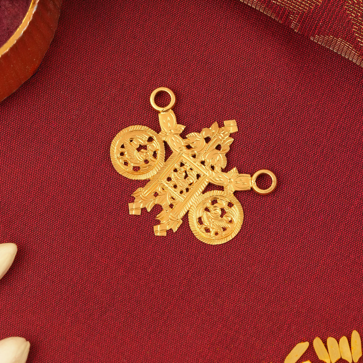 Annalakshmi Chettinad Gold Thali Pottu