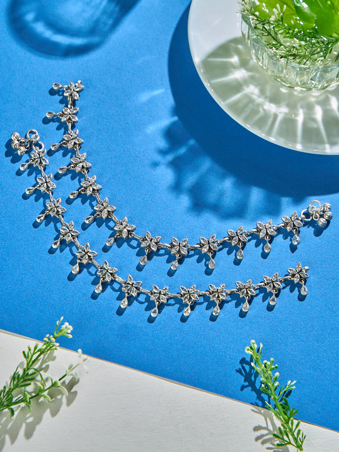 White Whisper Floral Drops Antique Anklet