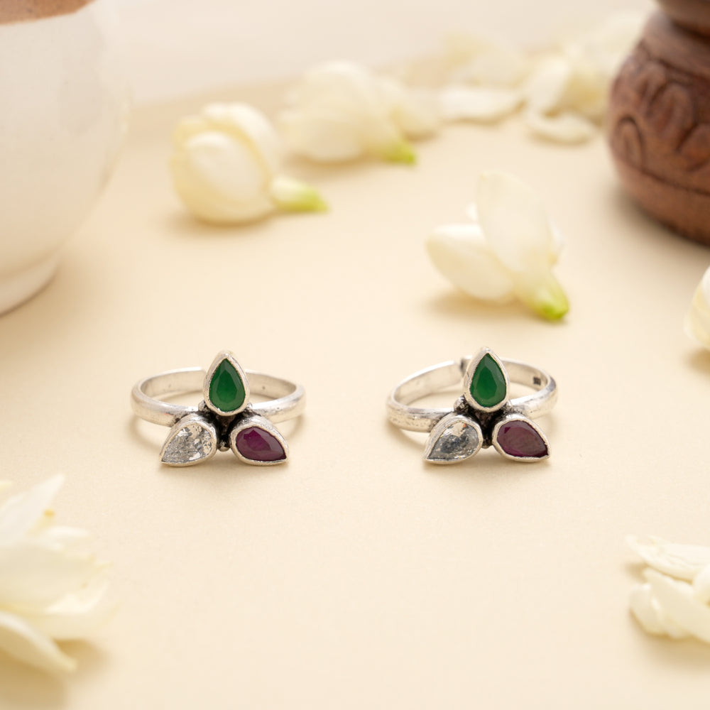 Antique Tri Leaf Stone Silver Toe Ring