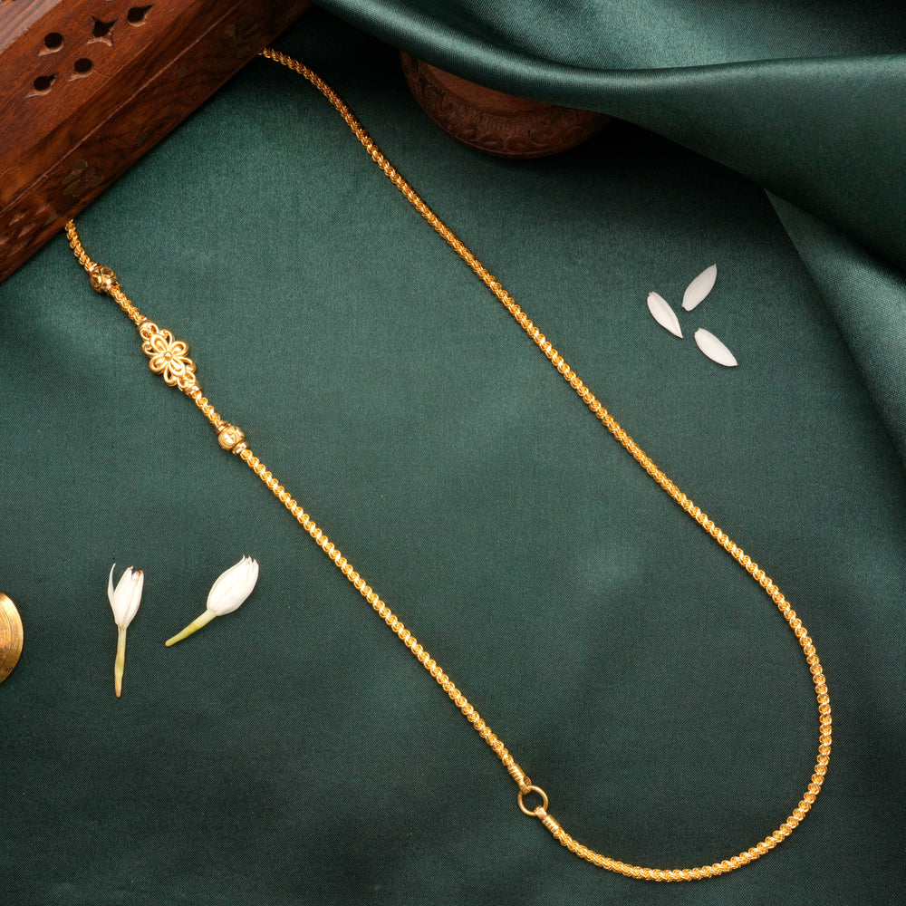 Elegant Floral Design Gold Mugappu Chain