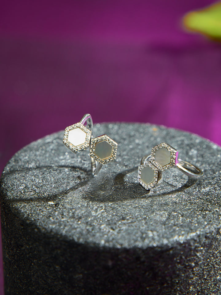 Mother of Pearl Stone Toe Ring