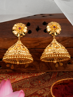 Traditional Flower Design Gold Jimikki Kammal