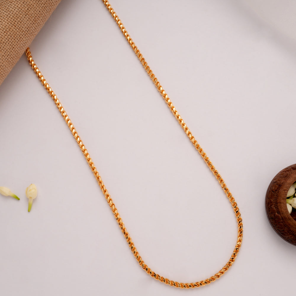 Sleek Twisted Link Golden Chain