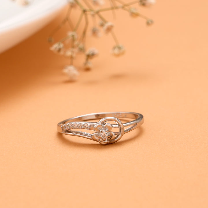 Minimal Floral White Stone Silver Ring