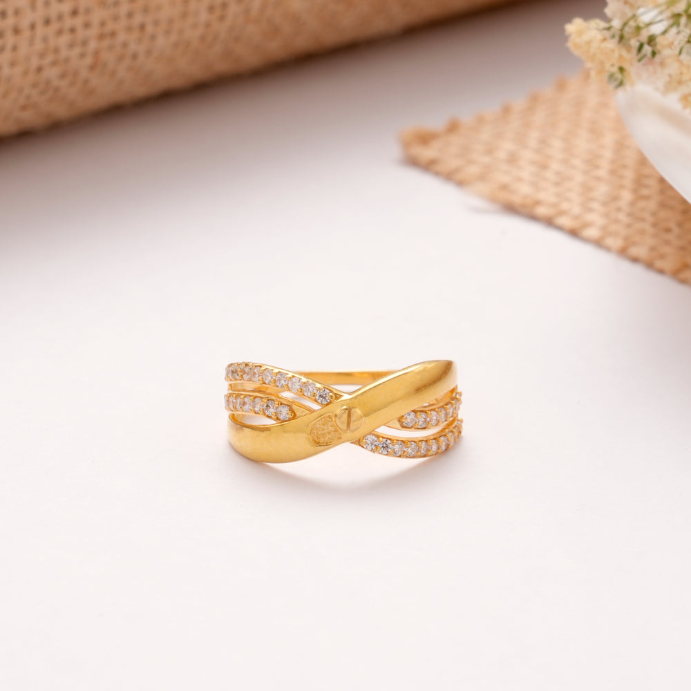Classic Loop Golden Ring