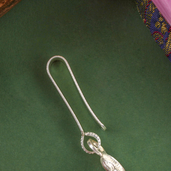 Blooming Stone Silver Keychain