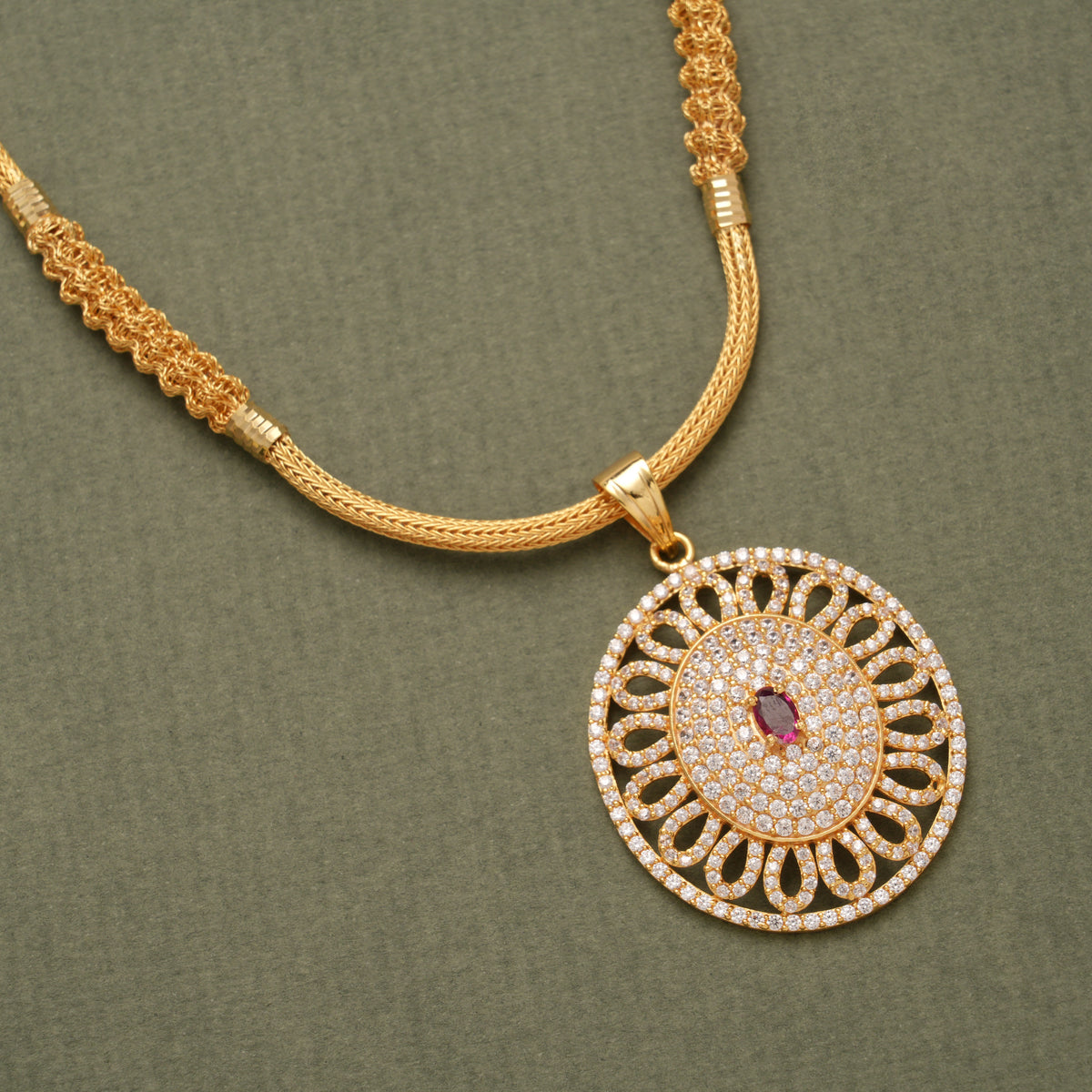 Classic Floral Circular Pendant Golden Necklace