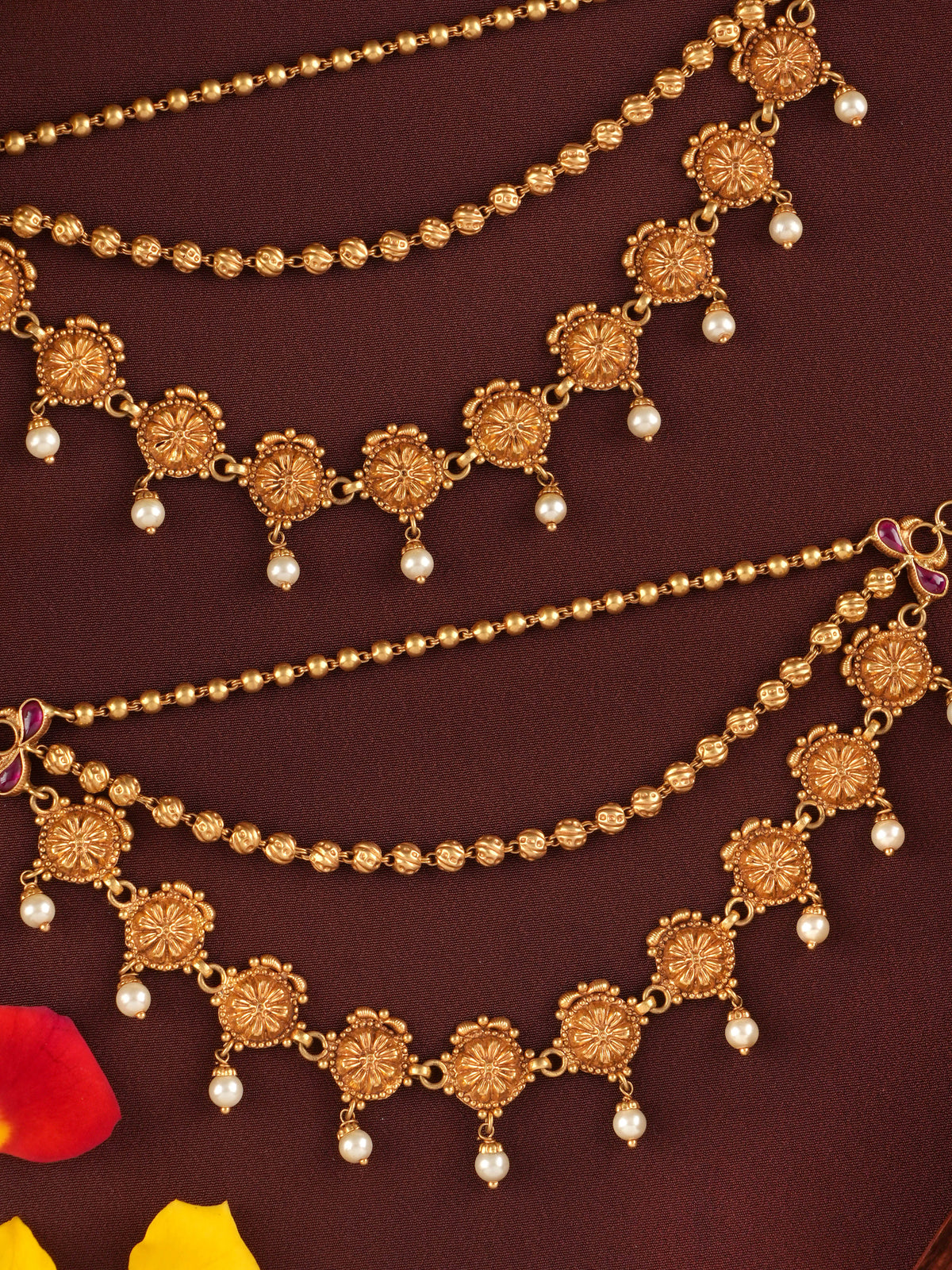 Trendy Floral Pearl Drop Mattal