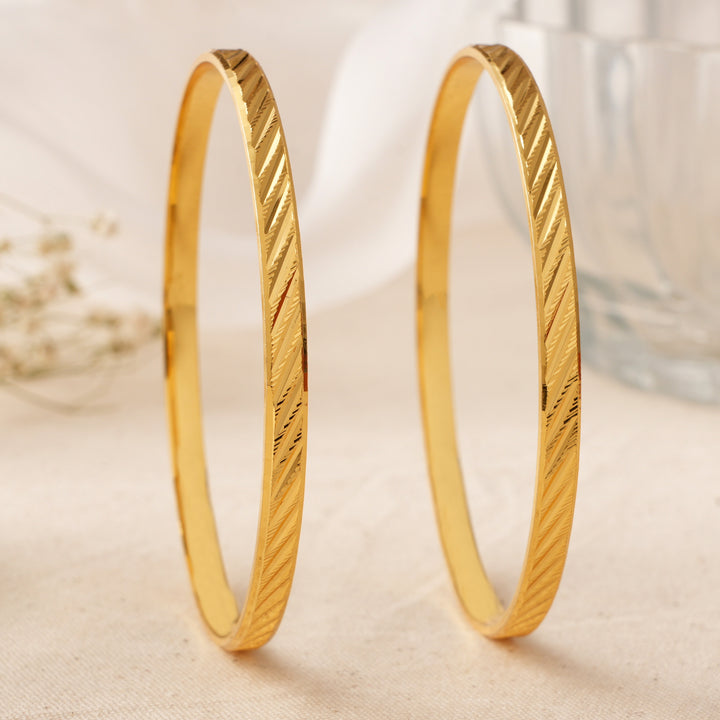 Minimalist Twist Silver Women’s Bangle
