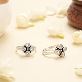 Classic Spark Floral Silver Toe Ring