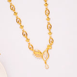 Classic Feather Pattern Golden Necklace Set