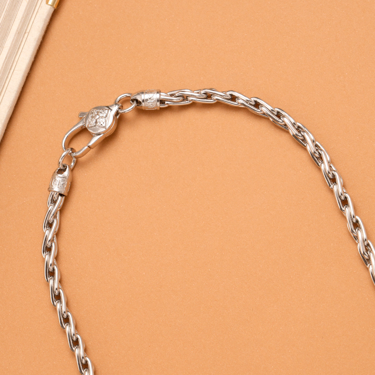 Royal Woven Design Men’s Silver Chain
