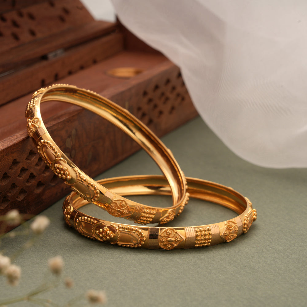 Tiny Beads Design with Gold Bangle