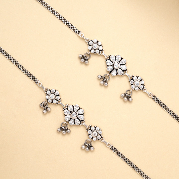 Royal Petal Heritage Silver Antique Anklet