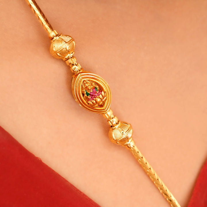 Oval Shape Nagas Lakshmi Silver Mugappu Chain