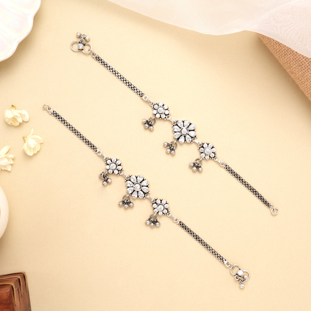 Royal Petal Heritage Silver Antique Anklet