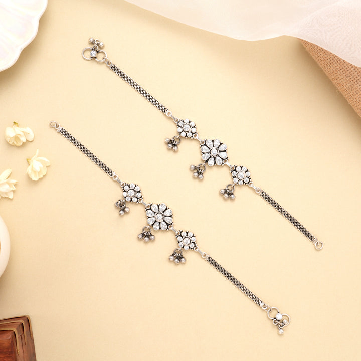 Royal Petal Heritage Silver Antique Anklet