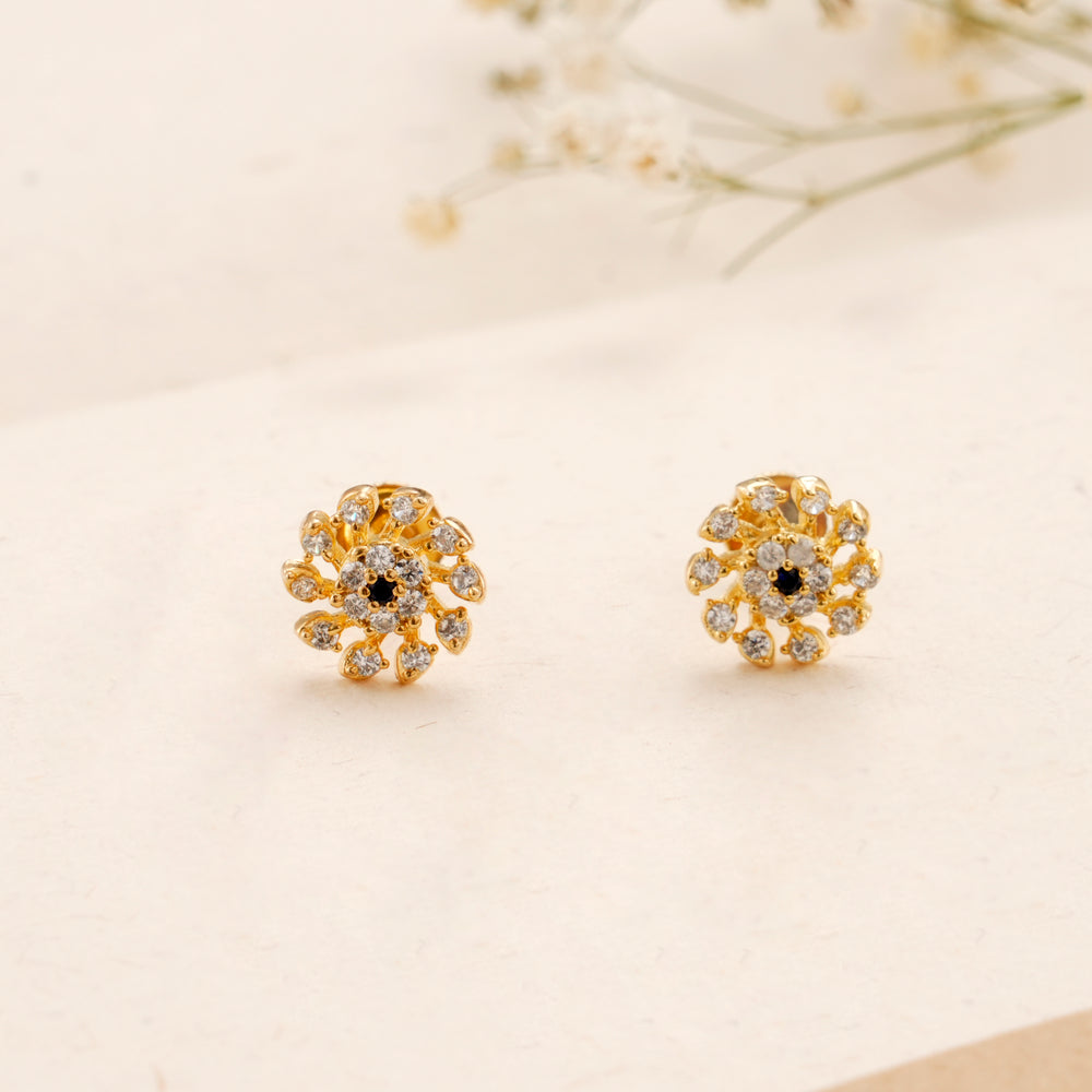 Snowflake Emerald Kundan Golden Stud