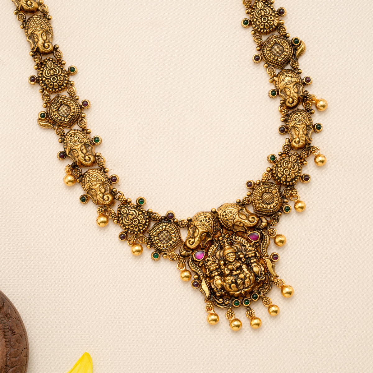 Lakshmi Pendant with Vinayagar Floral Golden Haram