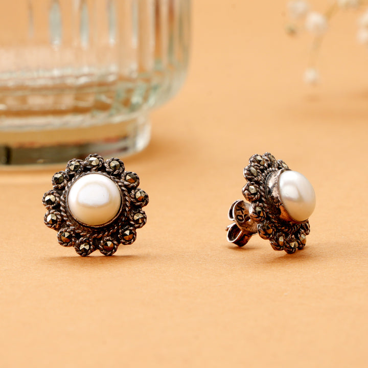 Ethnic Pearl Crystal Flower Stud