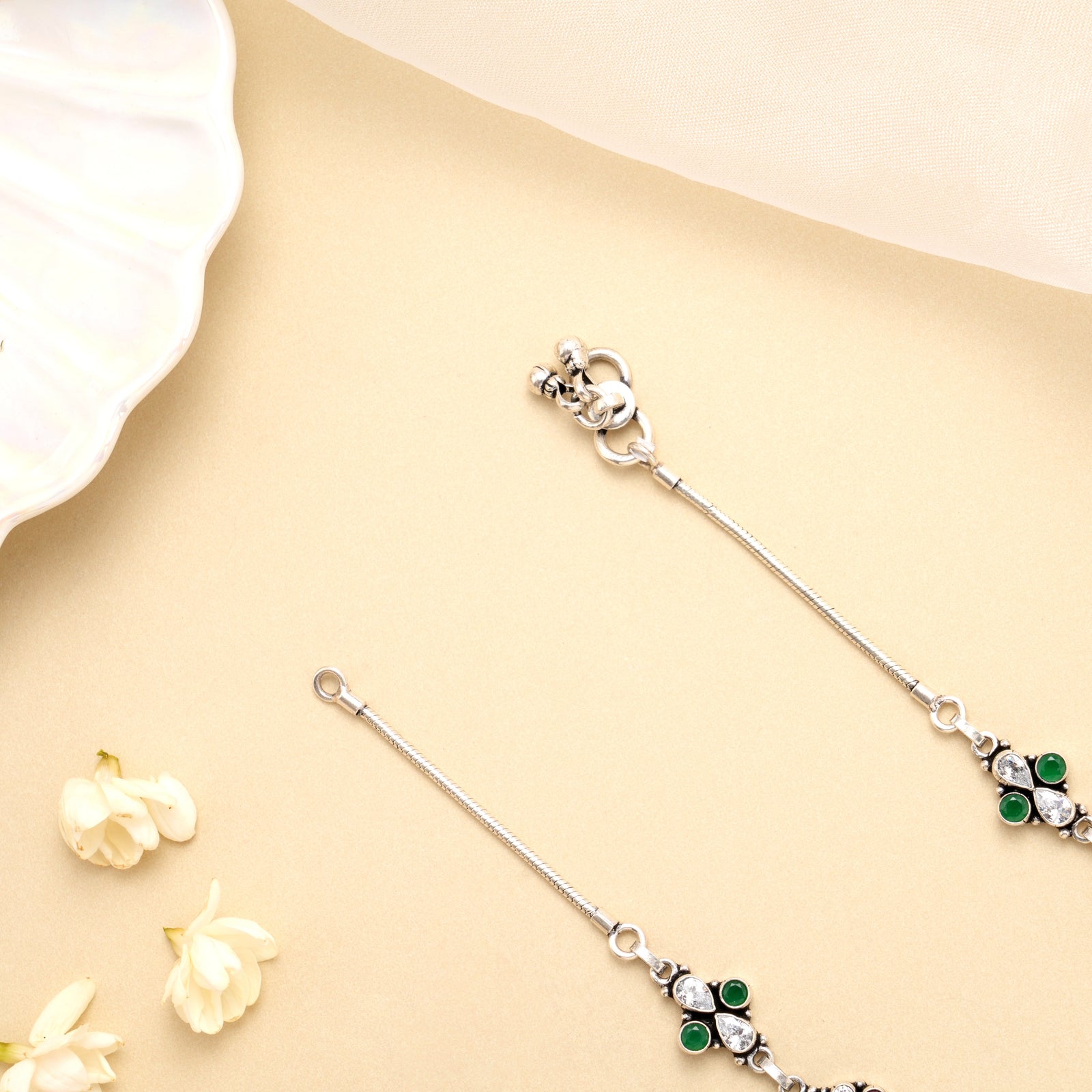Antique Emerald Gem Harmony Silver Anklet