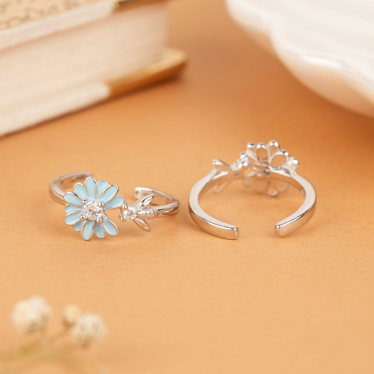Charming Blue Daisy Silver Toe Ring