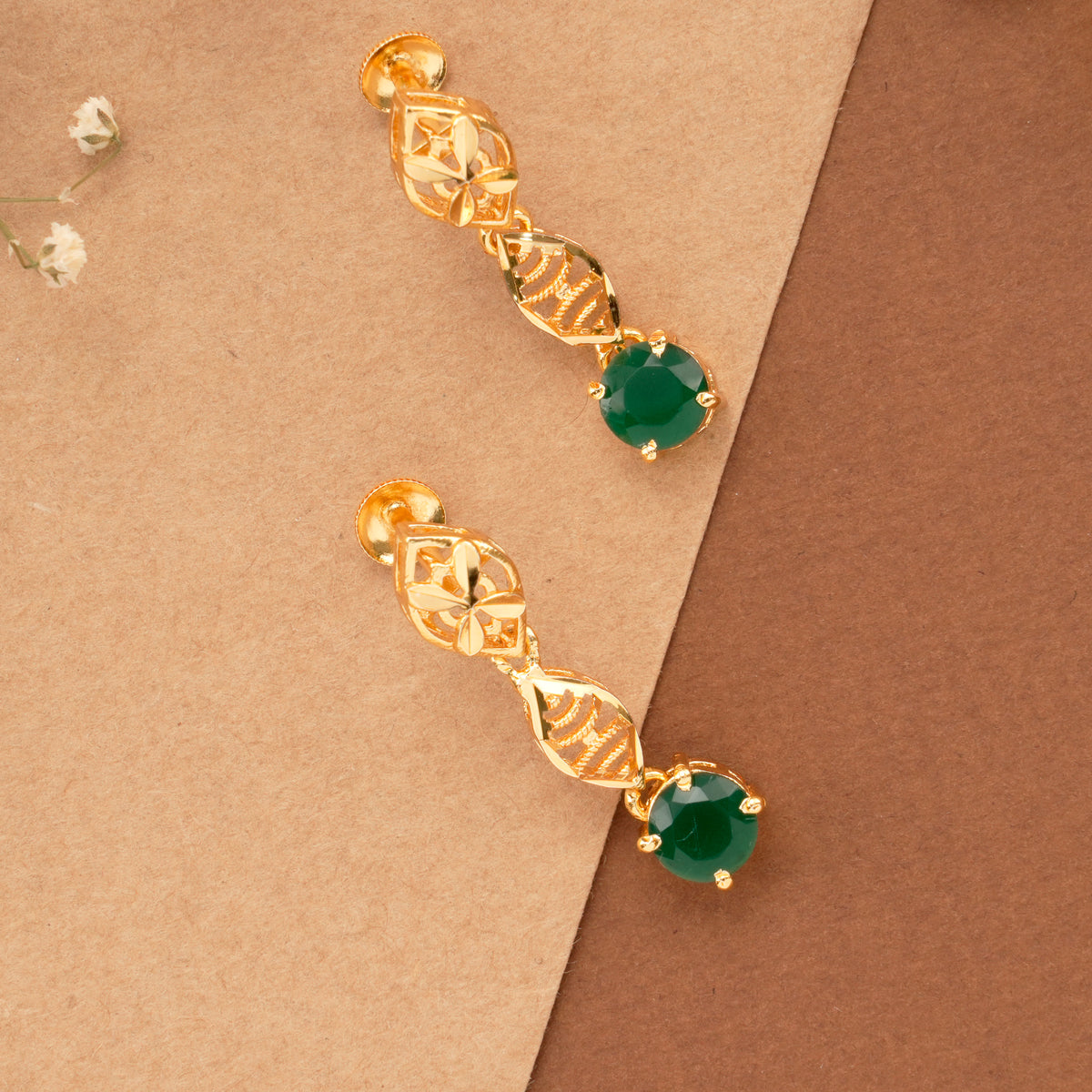 Gold Plated with Leaf Emerald Drops Necklace Set