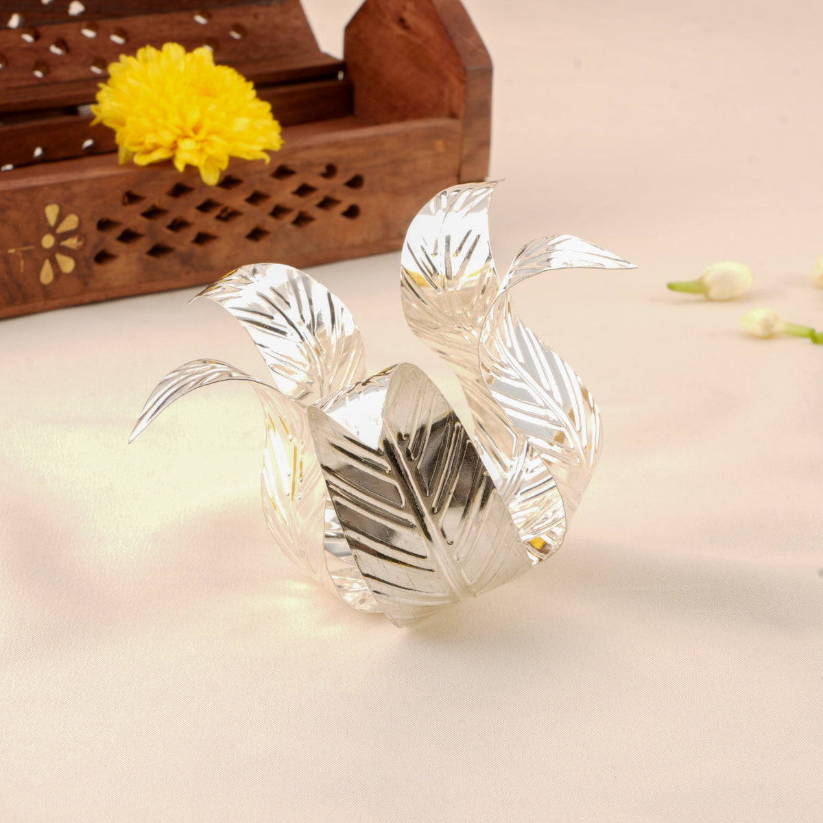 Elegant Silver Leaf Kalasam