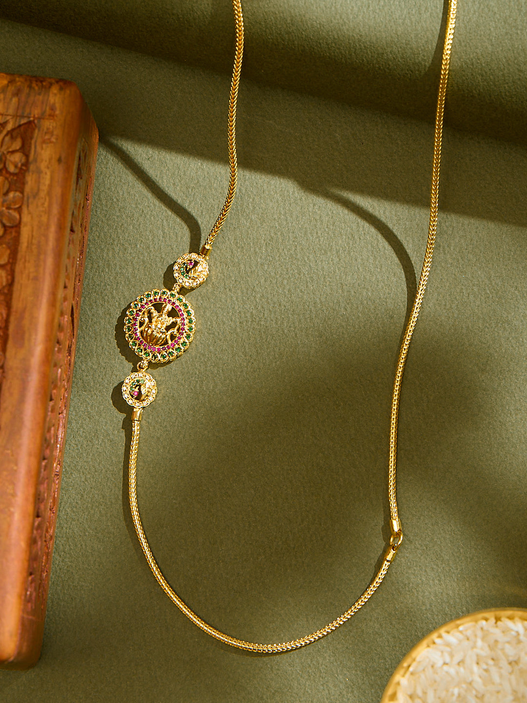 Mahalakshmi Emerald Mugappu Chain