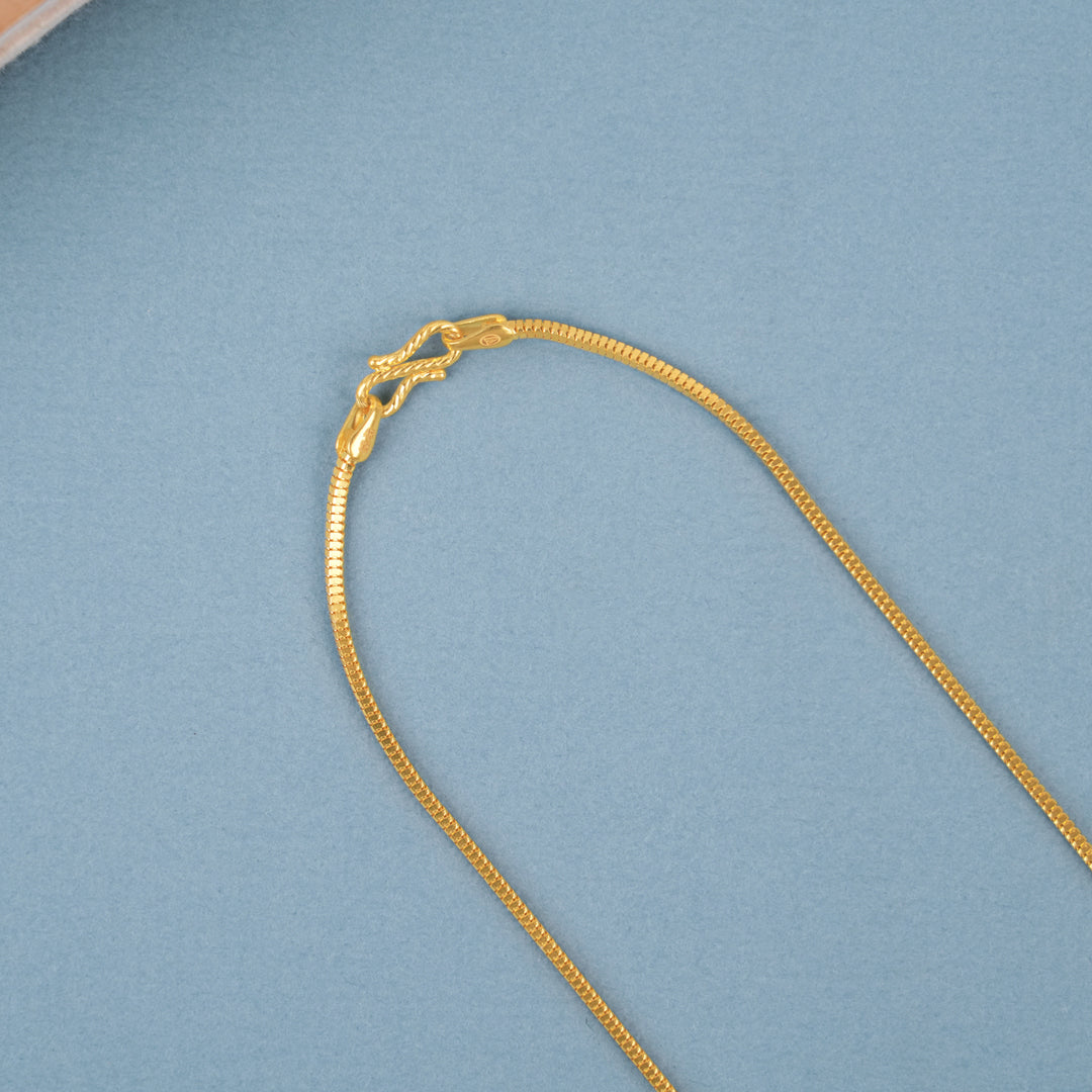 Modern Sleek Gold Chain