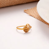 Elegant Floral Pattern Golden Ring