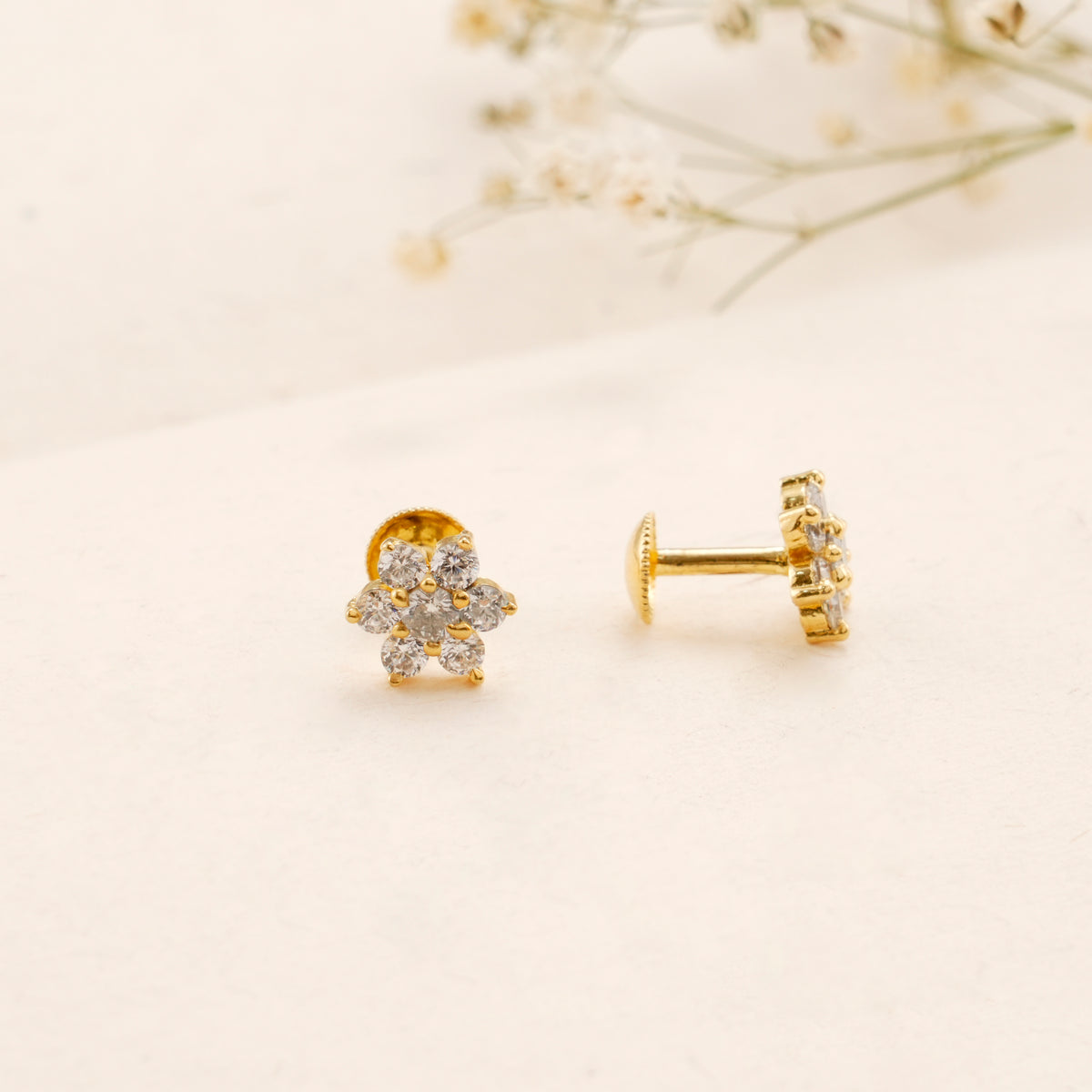 Sparkling White Stone Golden Kundan Stud