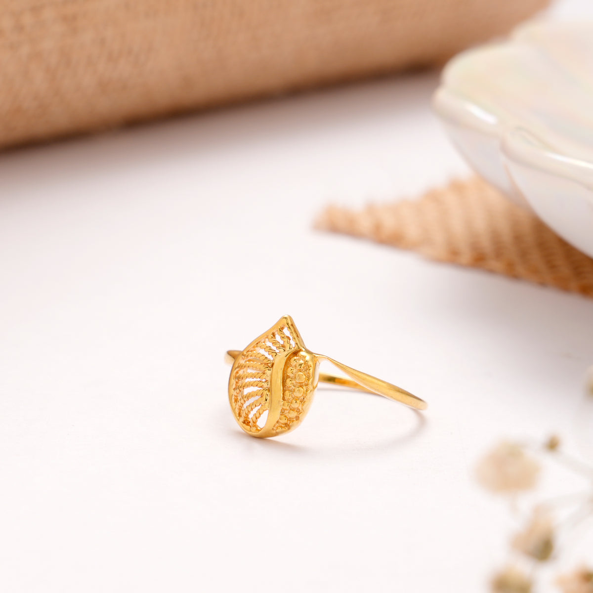 Floating Leaf Pattern Golden Ring