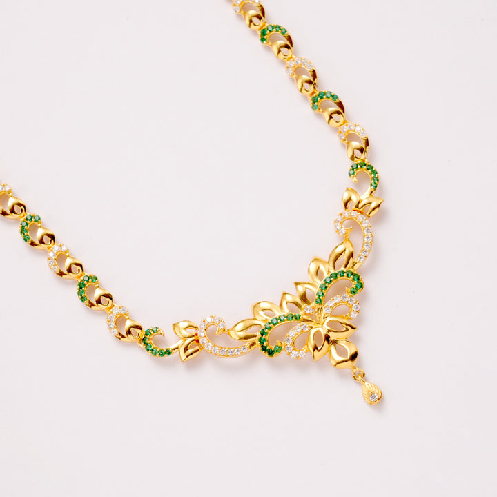 Elegant Floral Design Golden Necklace Set