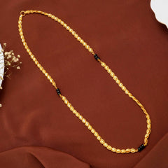 Twisted Lotus Leaf Pattern Black Beads Gold Chain