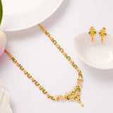 Elegant Floral Design Golden Necklace Set