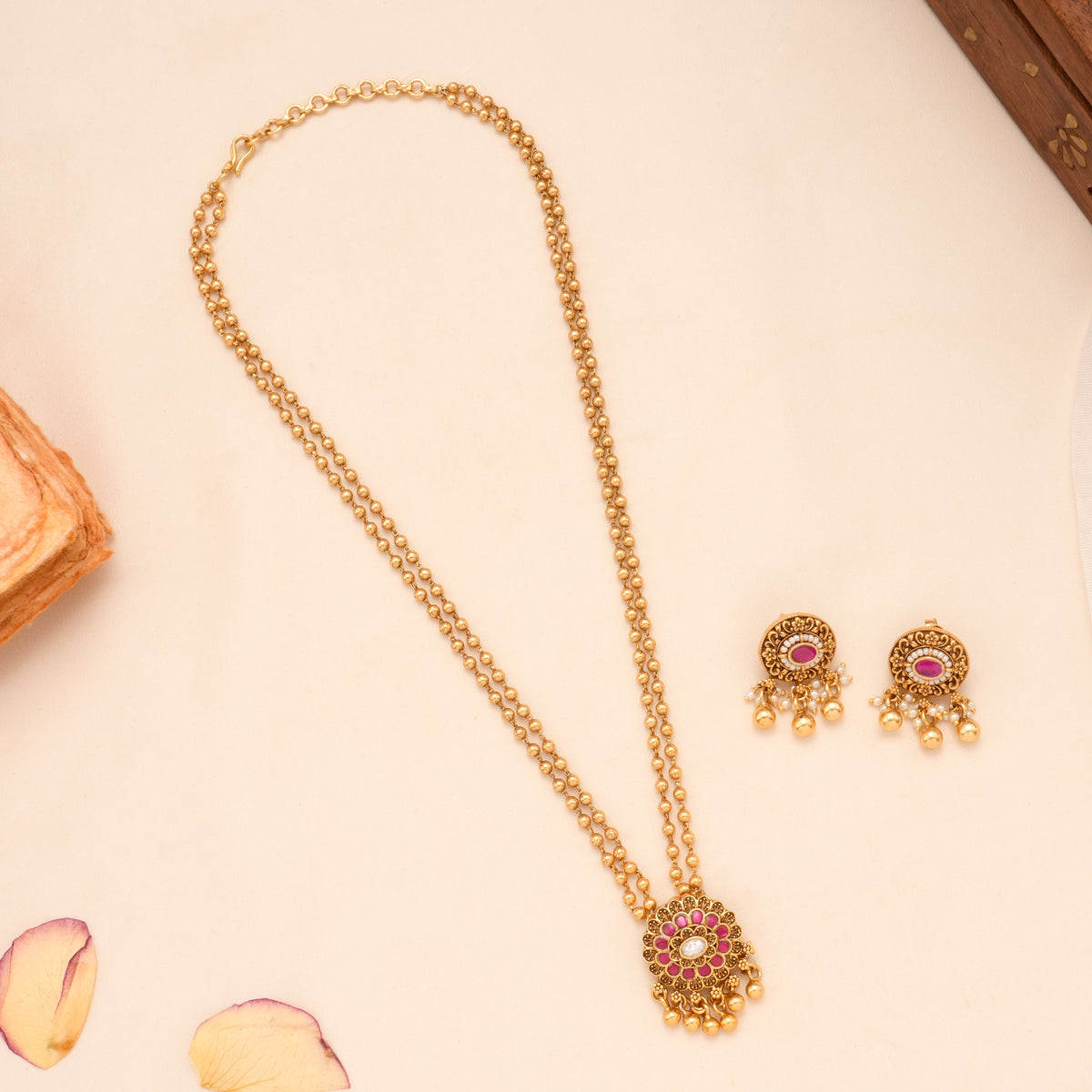 Elegant Floral Dual Layer with Golden Balls Necklace Set