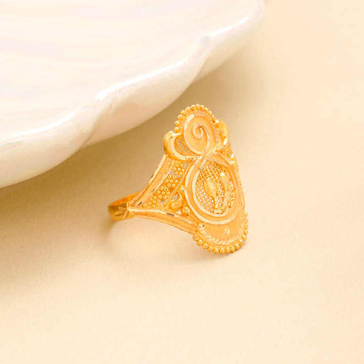 Elegant Glow Fine Detailing Gold Ring