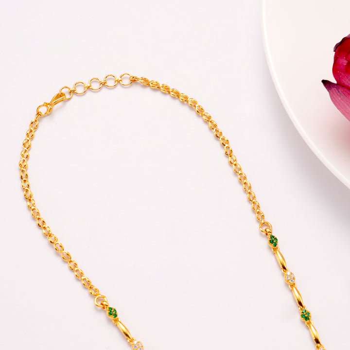 Classic Teardrop Casting Golden Necklace Set