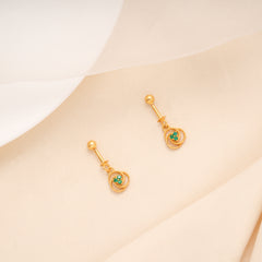 Trendy Green Stone Spiral Charm Golden Koppu