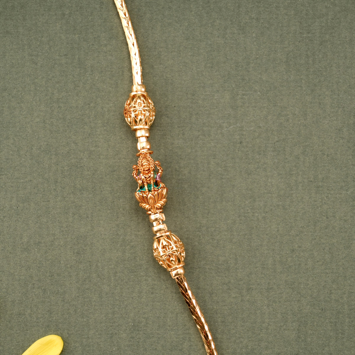 Lotus Lakshmi Deep Nagas Mugappu Chain