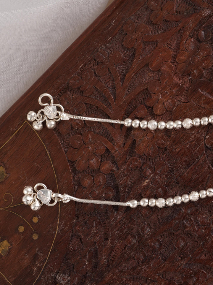 Latest Balls Bombay Model Silver Anklet