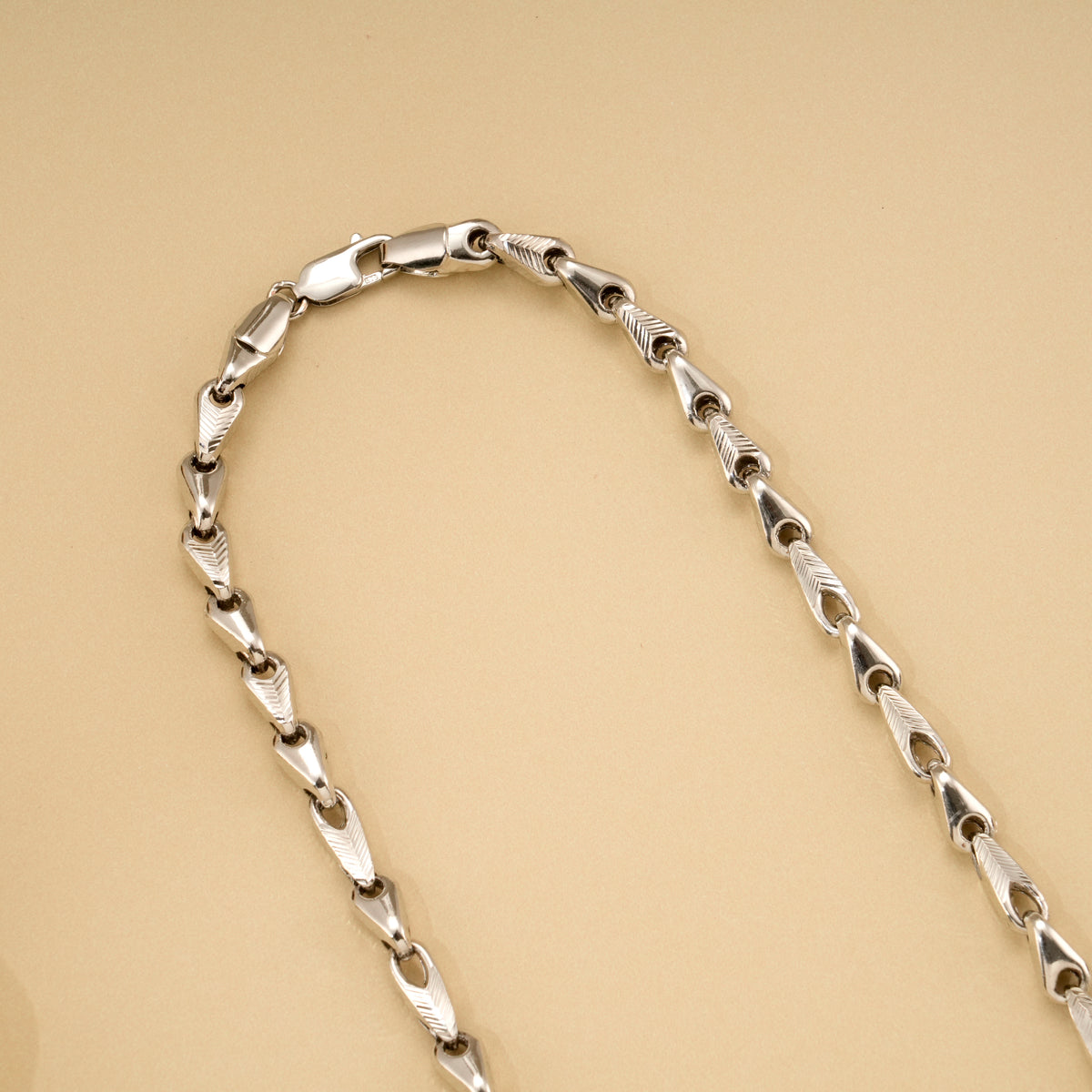 Elegant Bold Shield Link Silver Chain