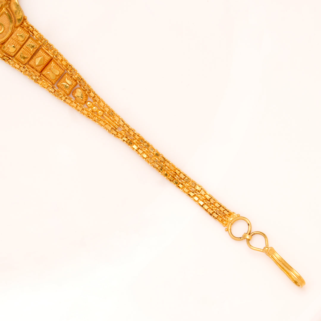 Oval Shaped Floral Pattern Gold Bracelet for Women