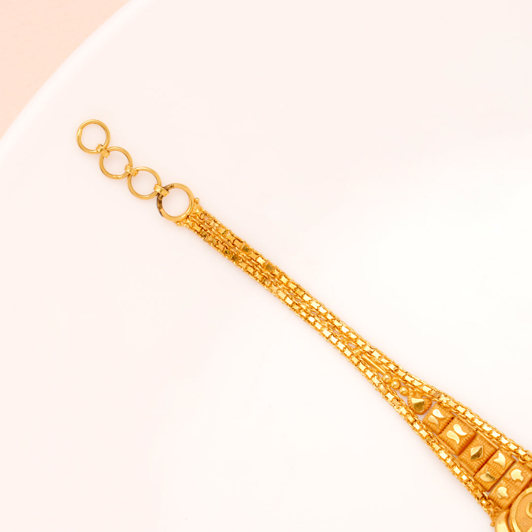 Oval Shaped Floral Pattern Gold Bracelet for Women