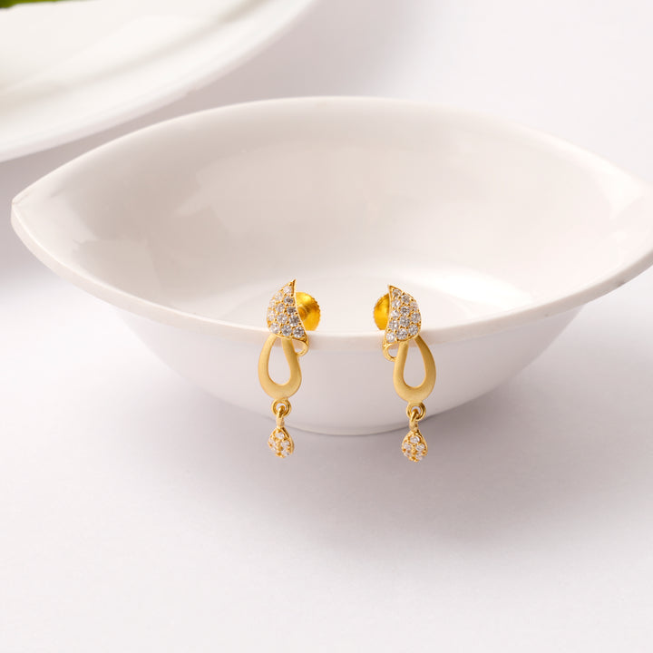 Leafy Pattern White Stone Golden Necklace Set