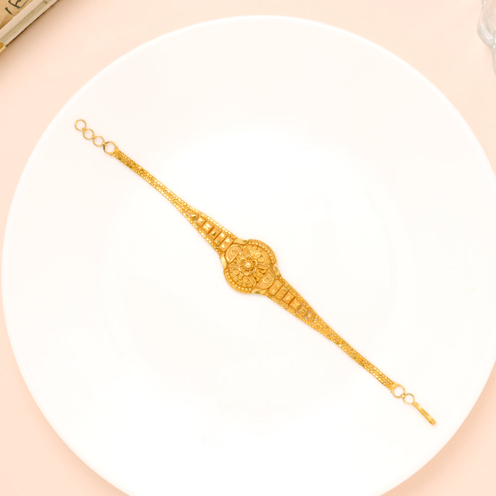 Oval Shaped Floral Pattern Gold Bracelet for Women