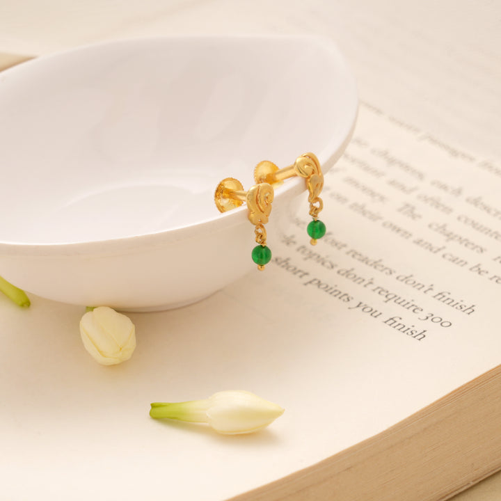 Tiny Charm Leaf Design Golden Earring